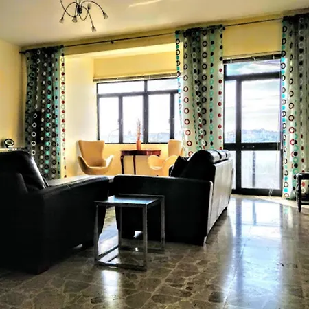 Seafront Apartamento *